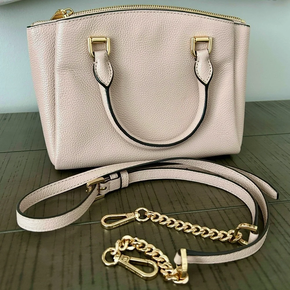 Michael Kors | Maxine Small Messenger Bag | Pebbled Leather | Soft Pink - Picture 5 of 9